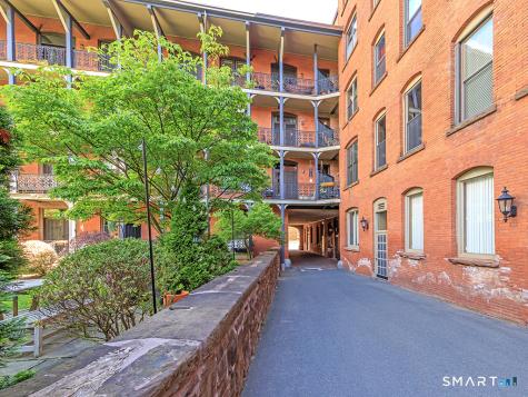 1 Linden Place Hartford CT 06106
