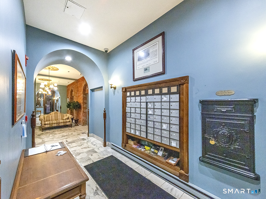 1 Linden Place Hartford CT 06106