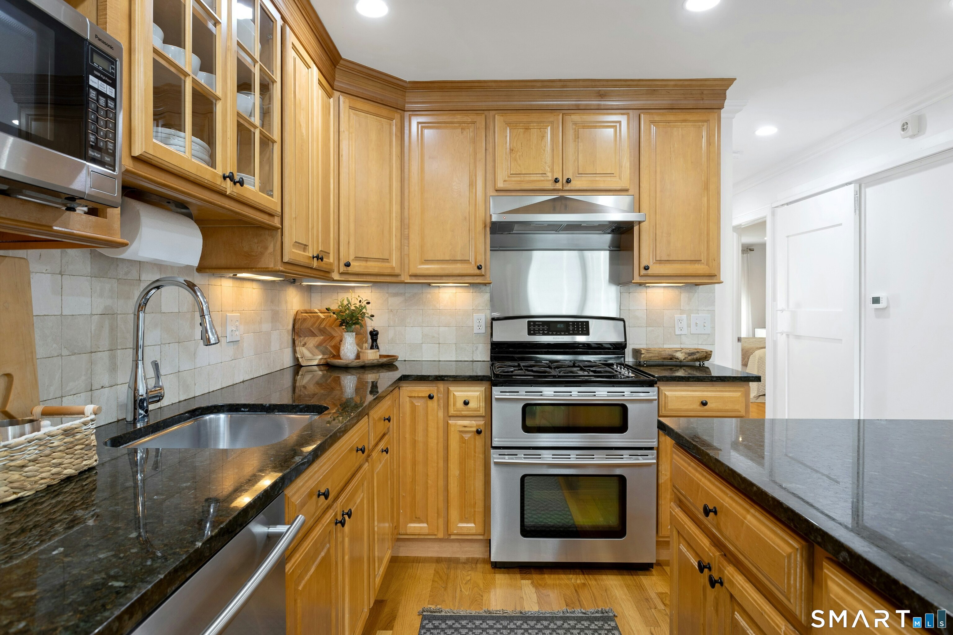 76 New Canaan Avenue Norwalk CT 06850