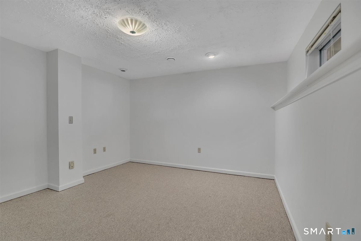 565 Newfield Street Middletown CT 06457