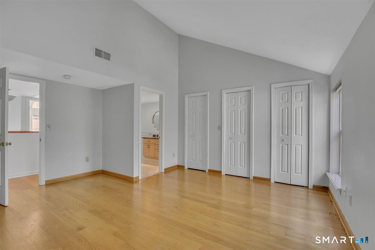 565 Newfield Street Middletown CT 06457