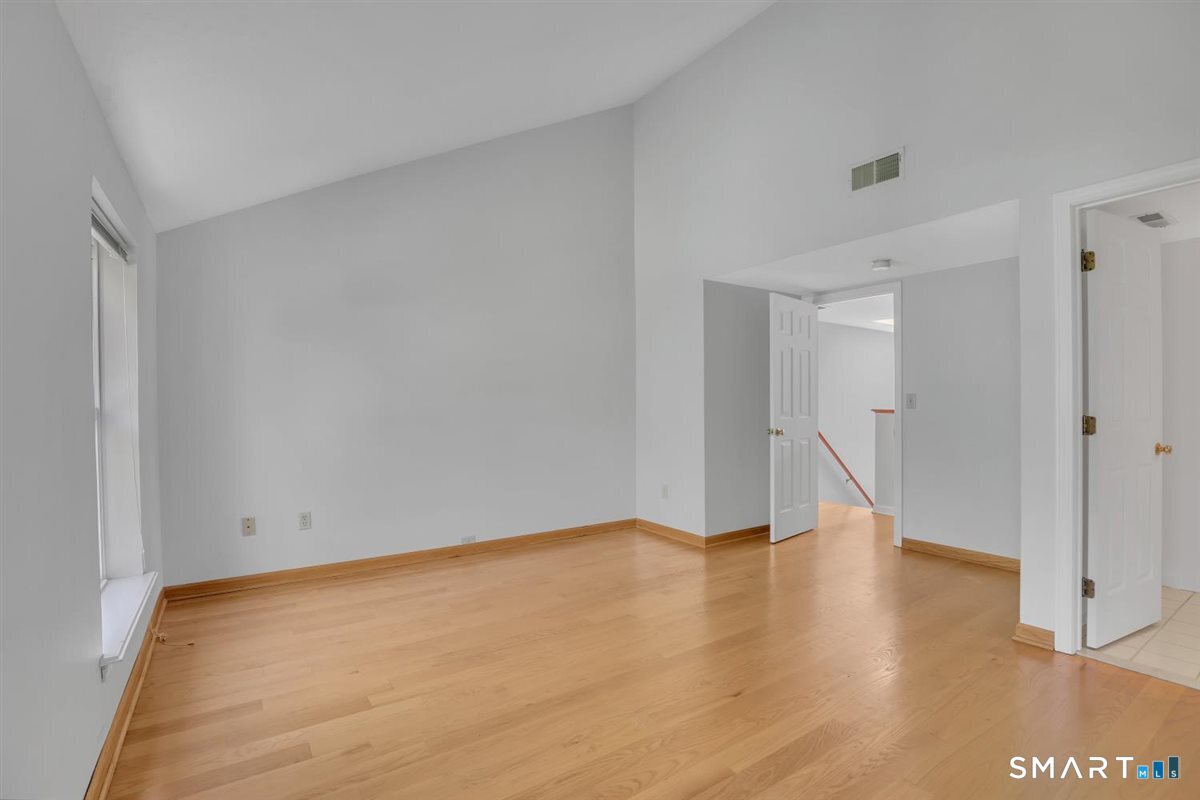 565 Newfield Street Middletown CT 06457