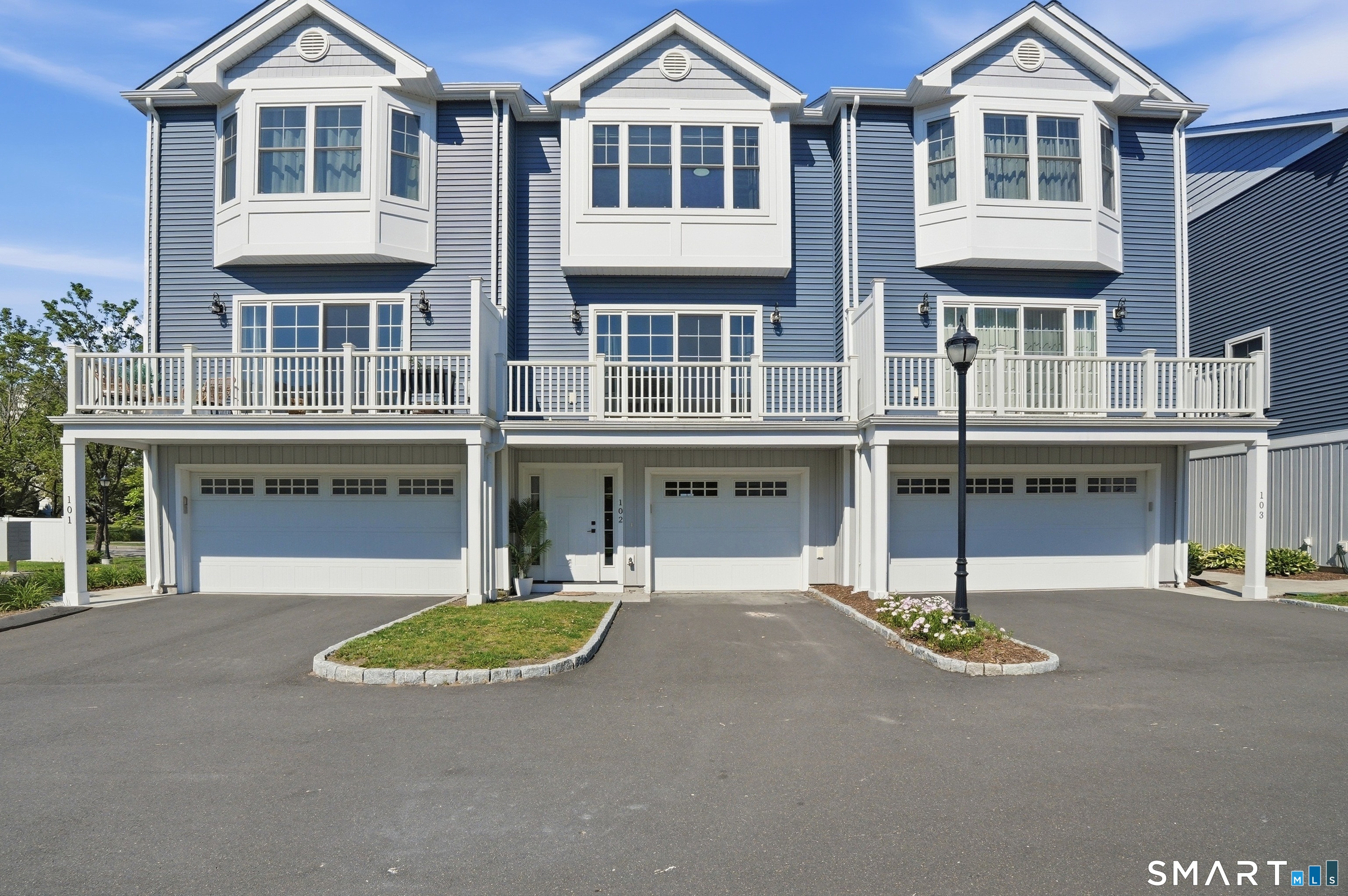 301 Harbour Close New Haven CT 06519
