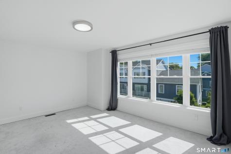 301 Harbour Close New Haven CT 06519