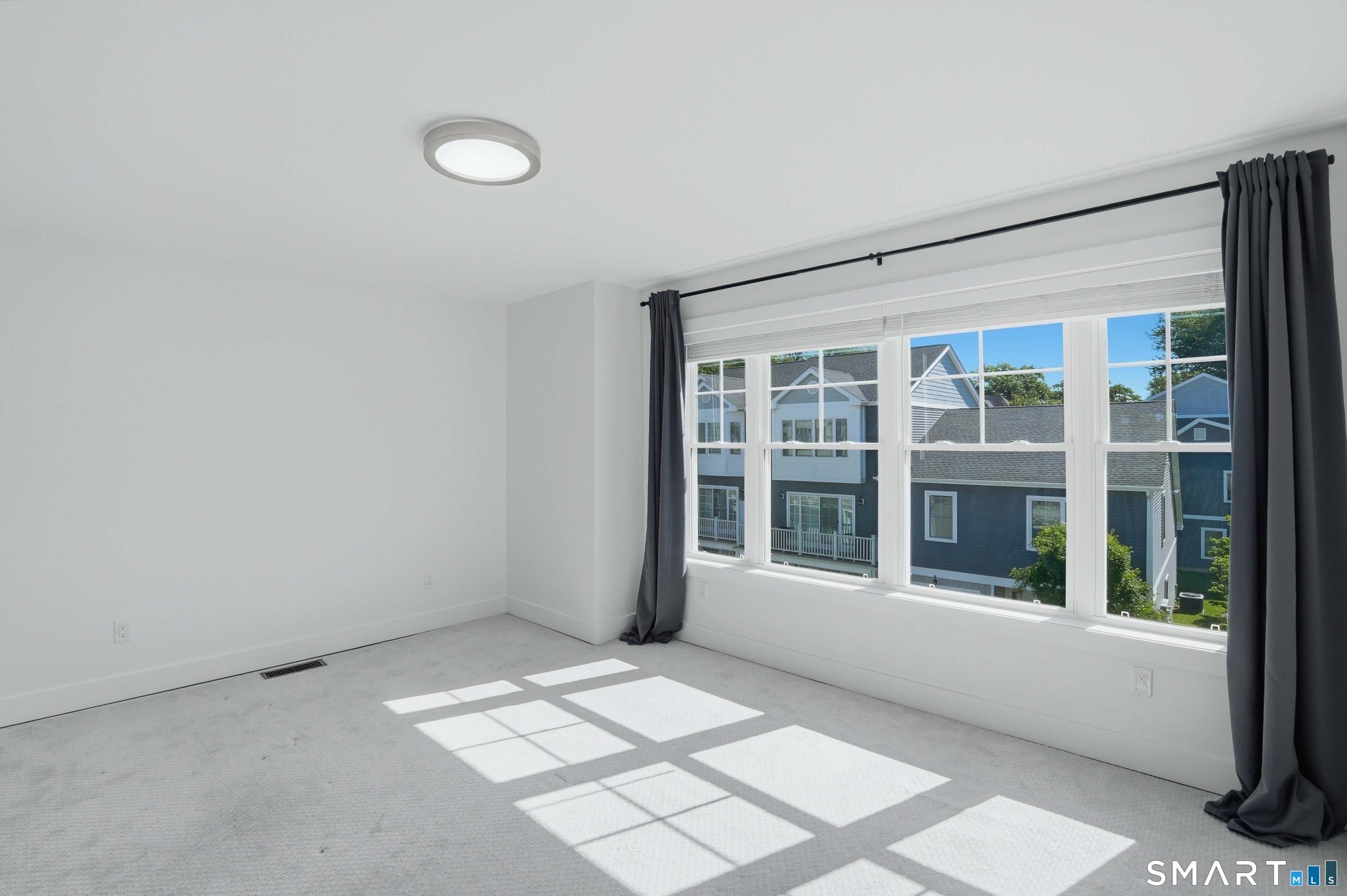 301 Harbour Close New Haven CT 06519