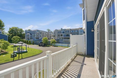 301 Harbour Close New Haven CT 06519