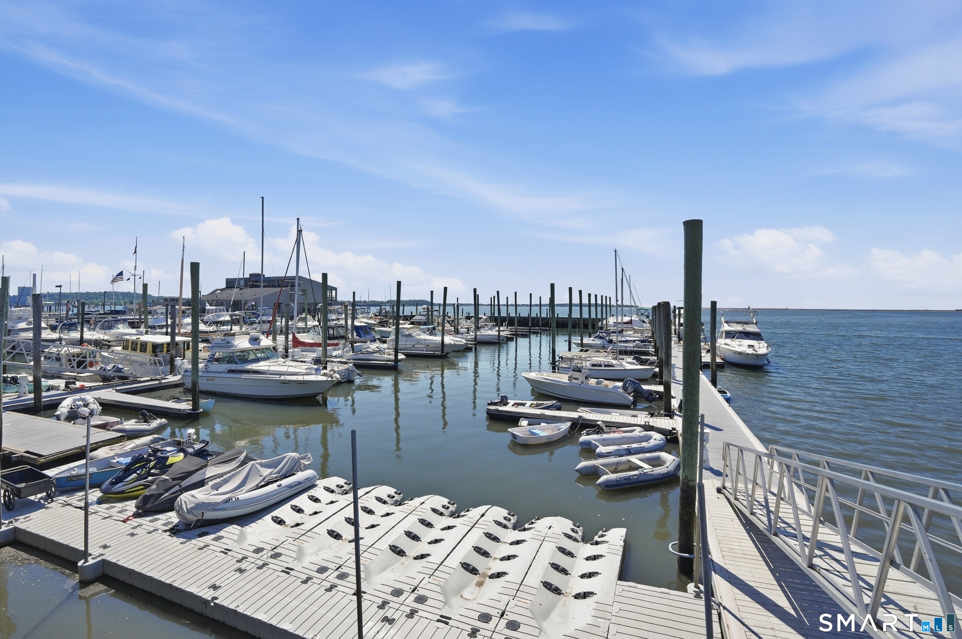 301 Harbour Close New Haven CT 06519