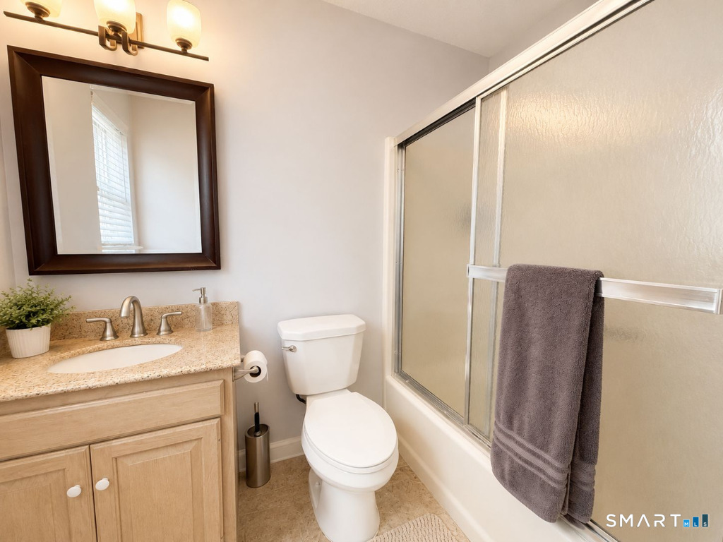 38 Dibble Hollow Lane Windsor Locks CT 06096