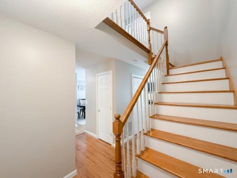 38 Dibble Hollow Lane Windsor Locks CT 06096