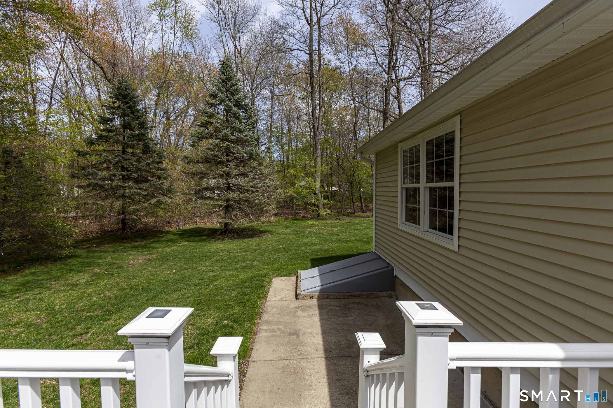 50 Summerwood Lane South Windsor CT 06074