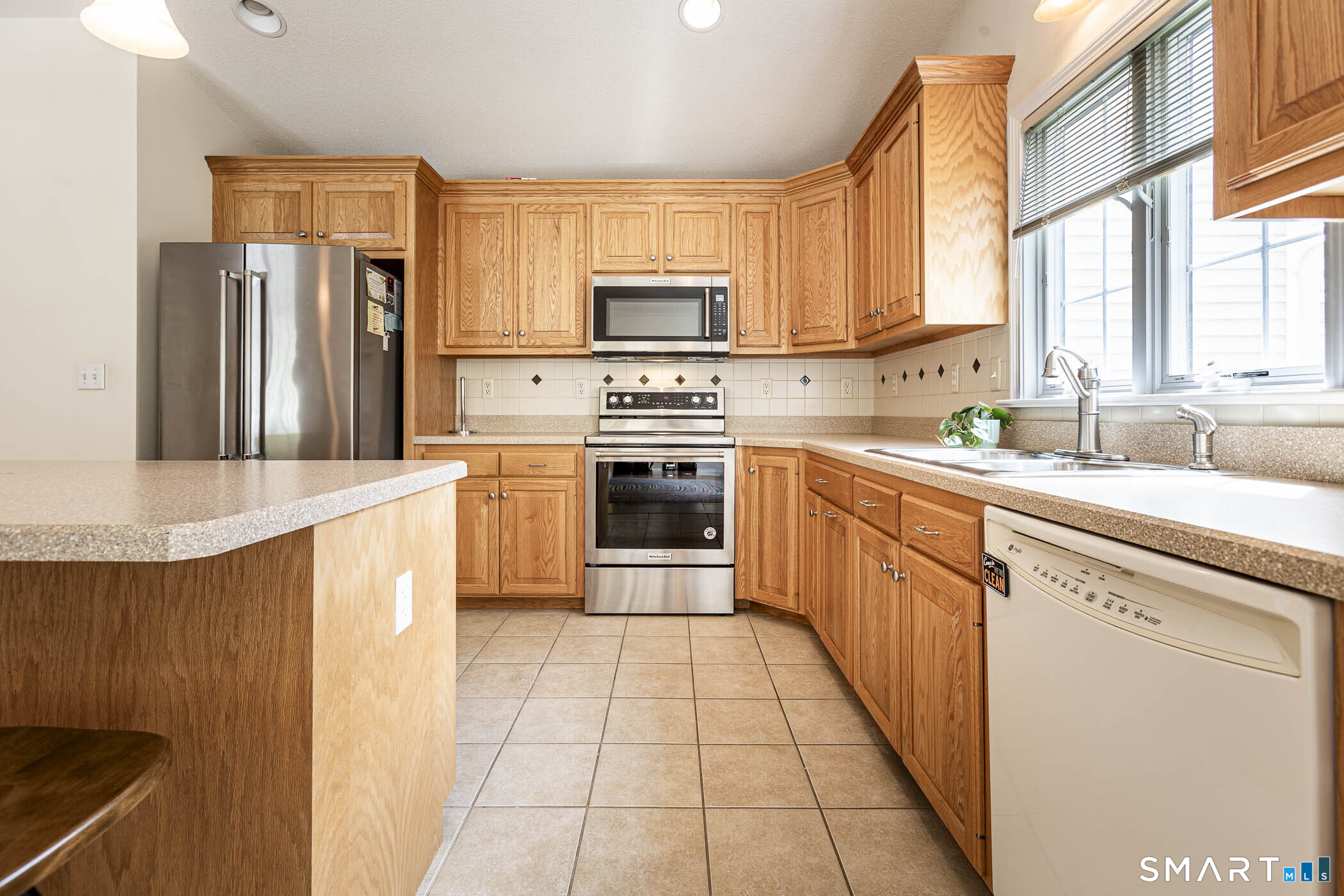50 Summerwood Lane South Windsor CT 06074