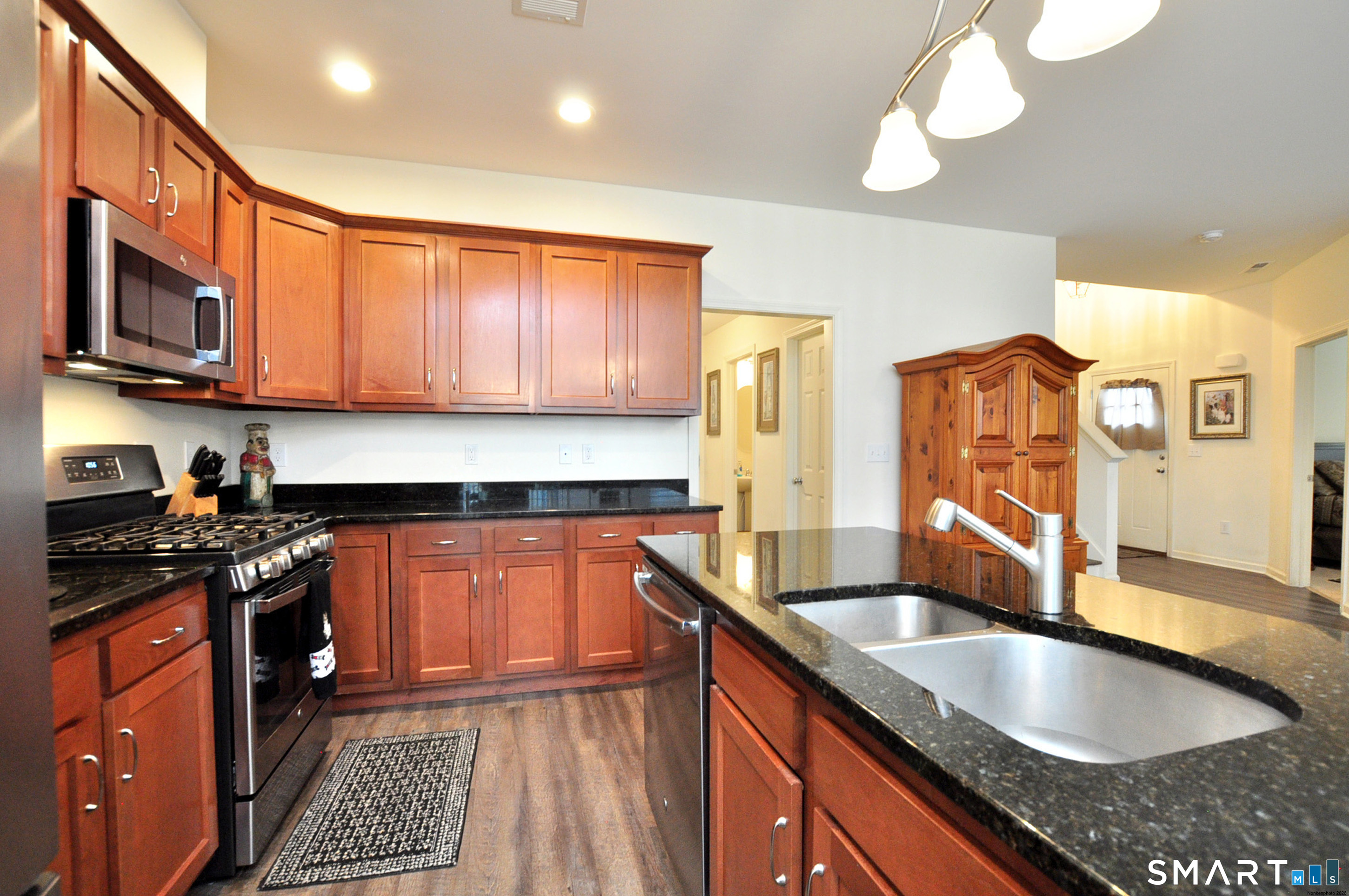 290 Pepin Place South Windsor CT 06074