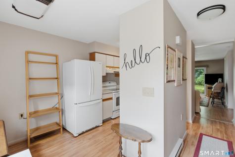 6 Knoll Lane Simsbury CT 06089