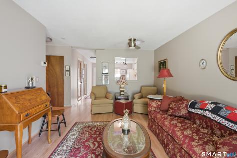 6 Knoll Lane Simsbury CT 06089