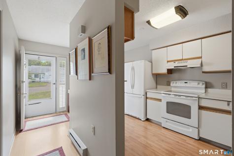 6 Knoll Lane Simsbury CT 06089
