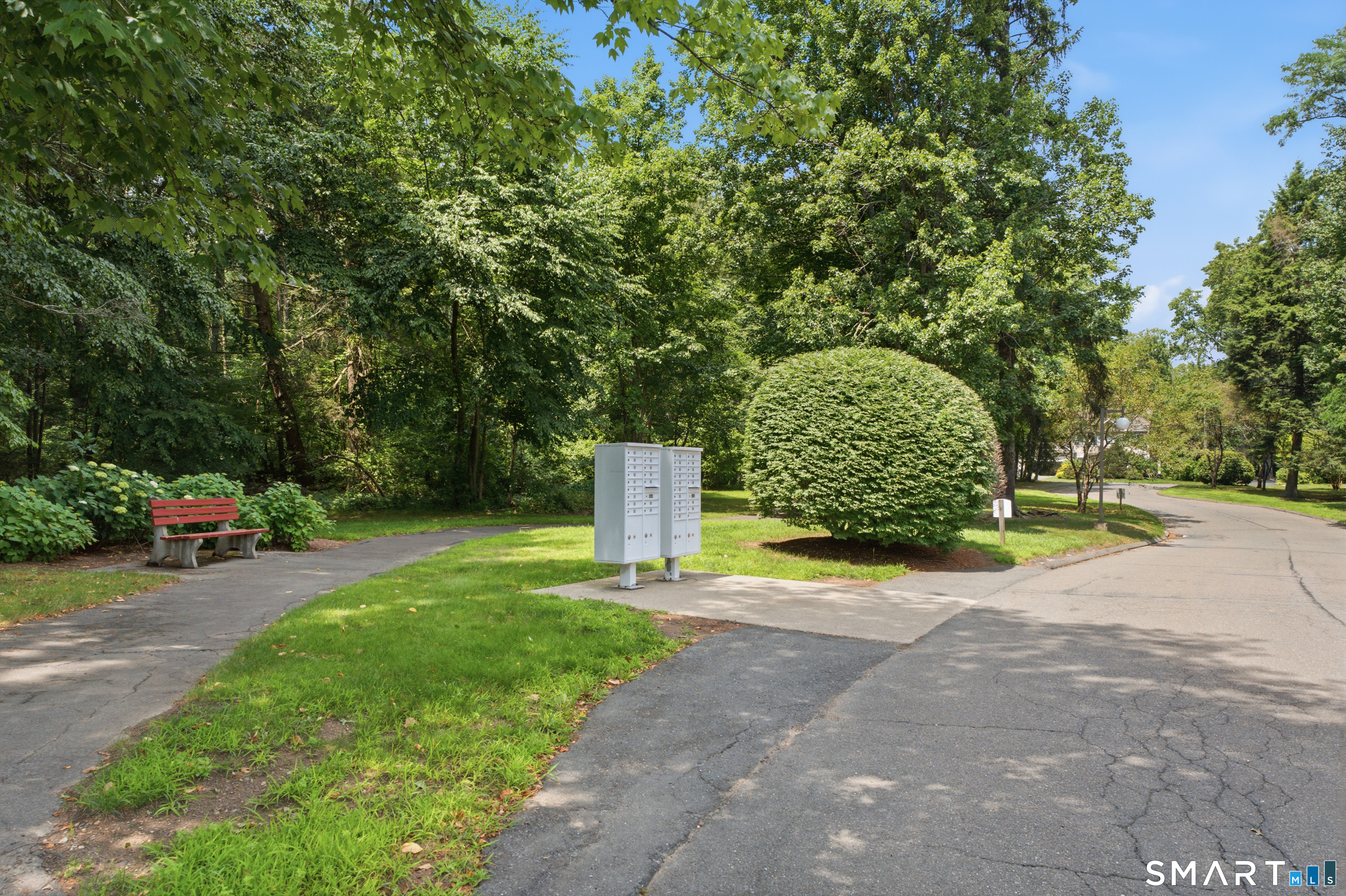 6 Knoll Lane Simsbury CT 06089