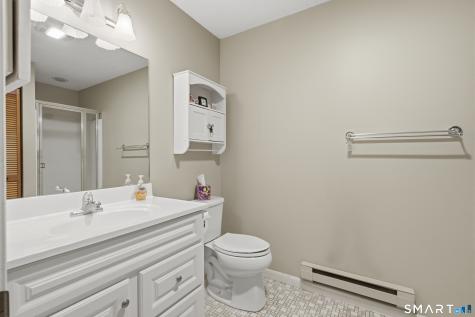 6 Knoll Lane Simsbury CT 06089