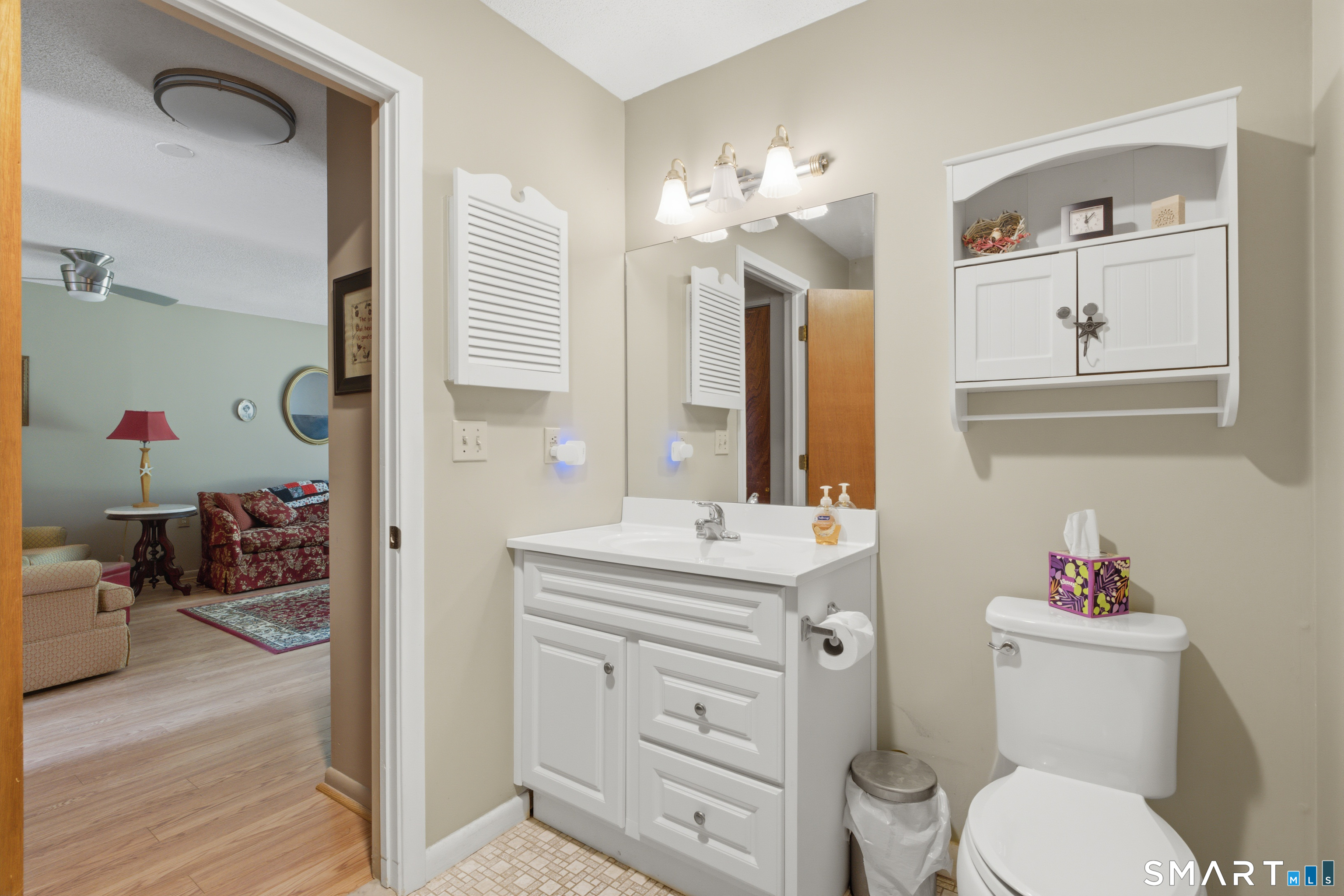 6 Knoll Lane Simsbury CT 06089