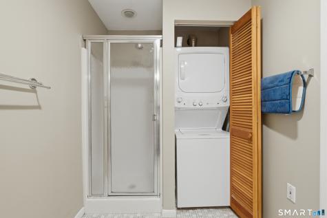 6 Knoll Lane Simsbury CT 06089