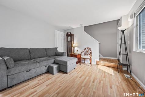 111 Mallane Lane Naugatuck CT 06770