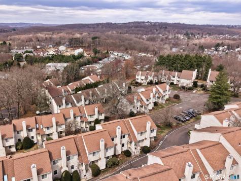 111 Mallane Lane Naugatuck CT 06770