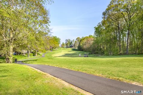 543 North Trail Stratford CT 06614