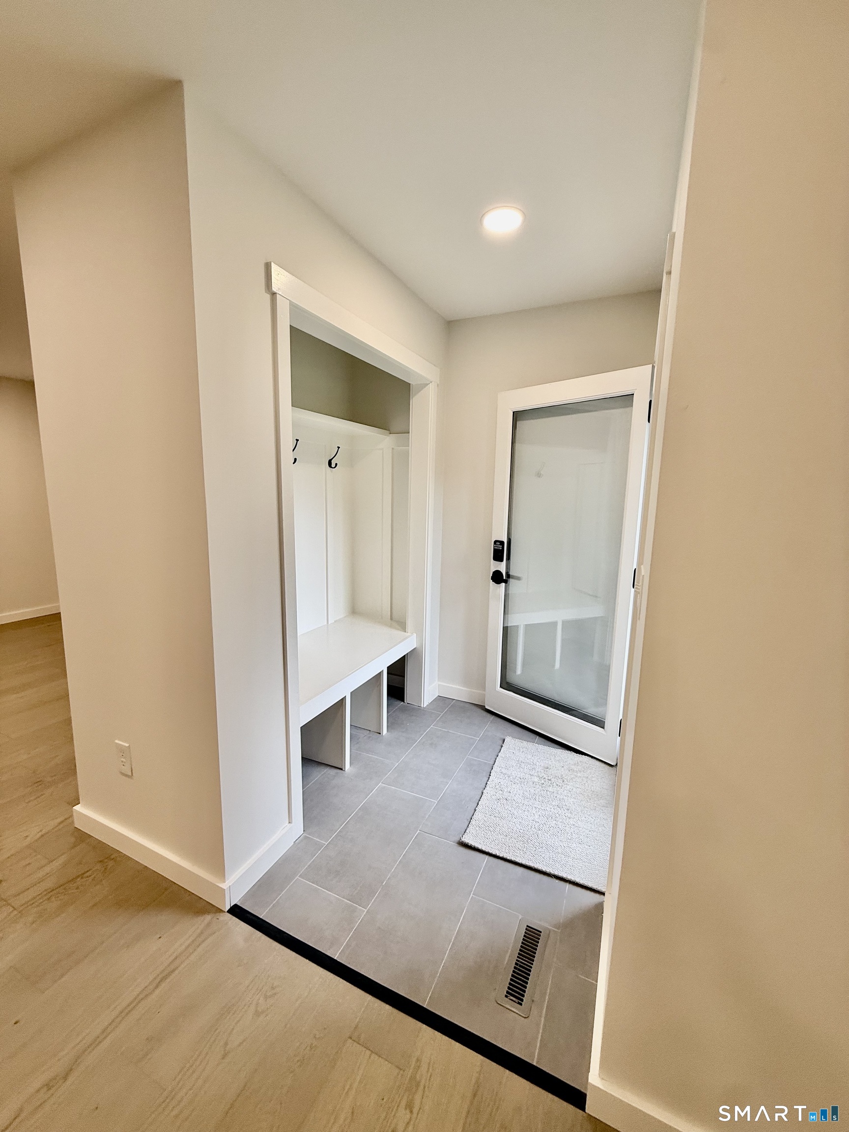 8 Winchester Court Farmington CT 06032