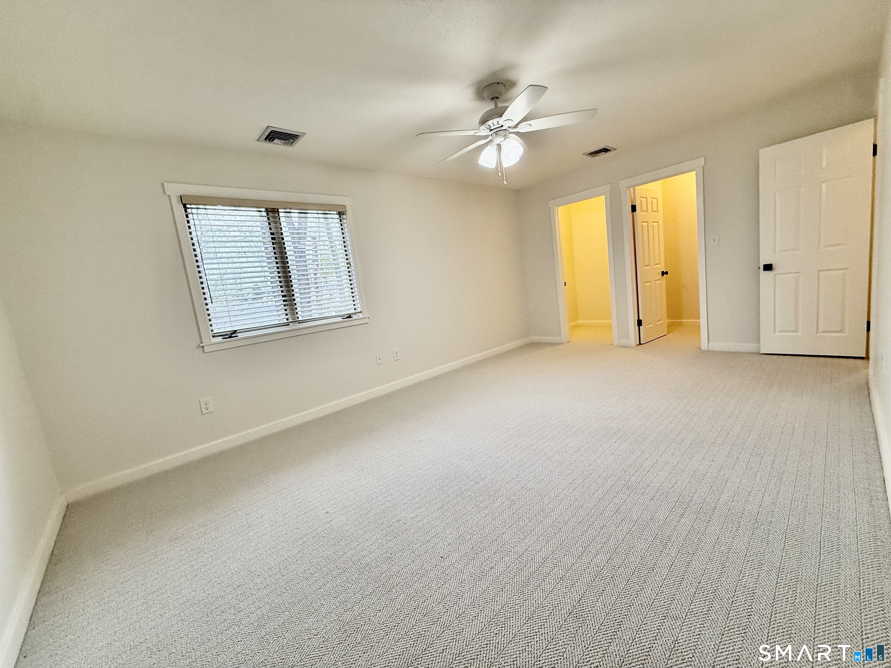 8 Winchester Court Farmington CT 06032