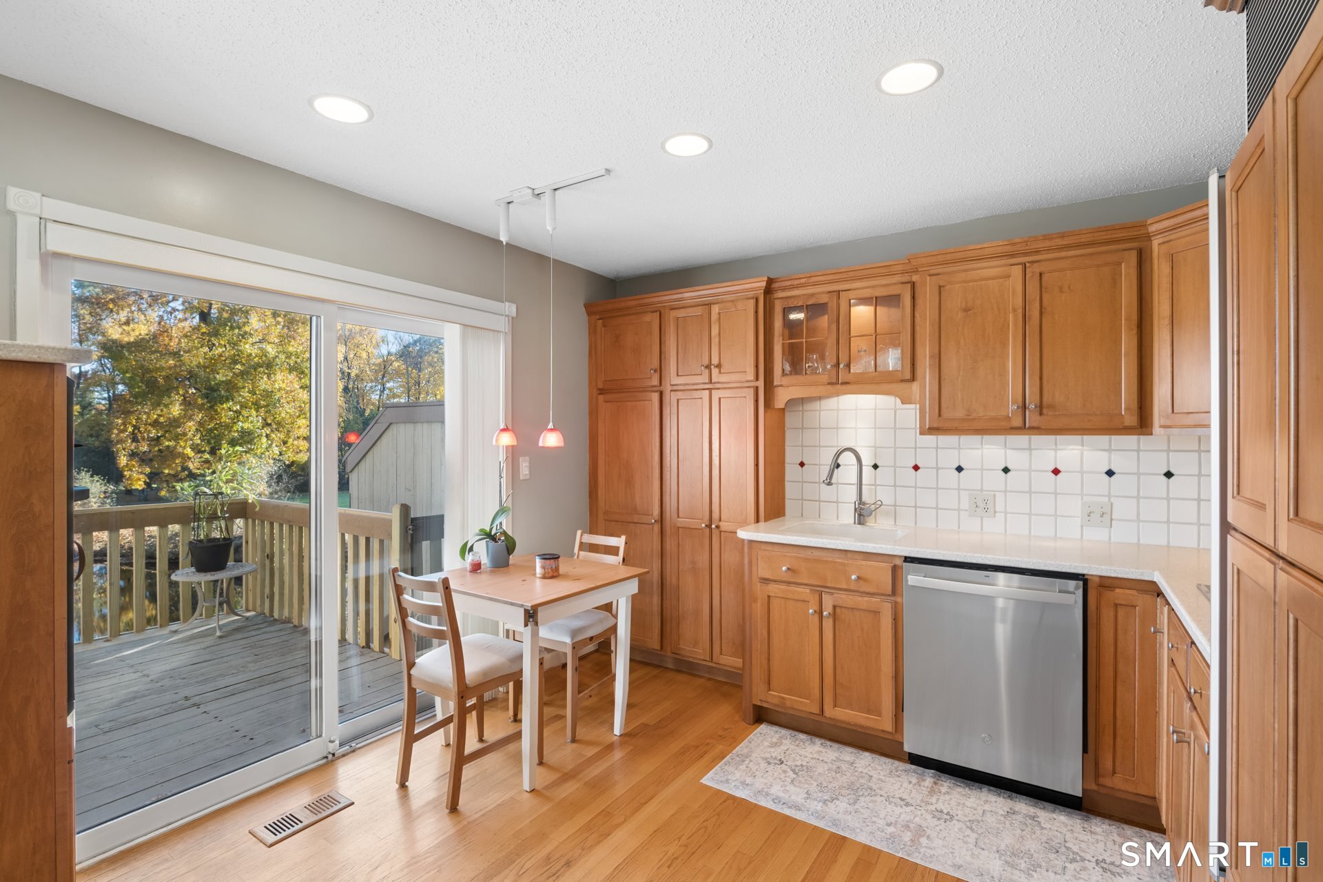 25 Applewood Lane Avon CT 06001