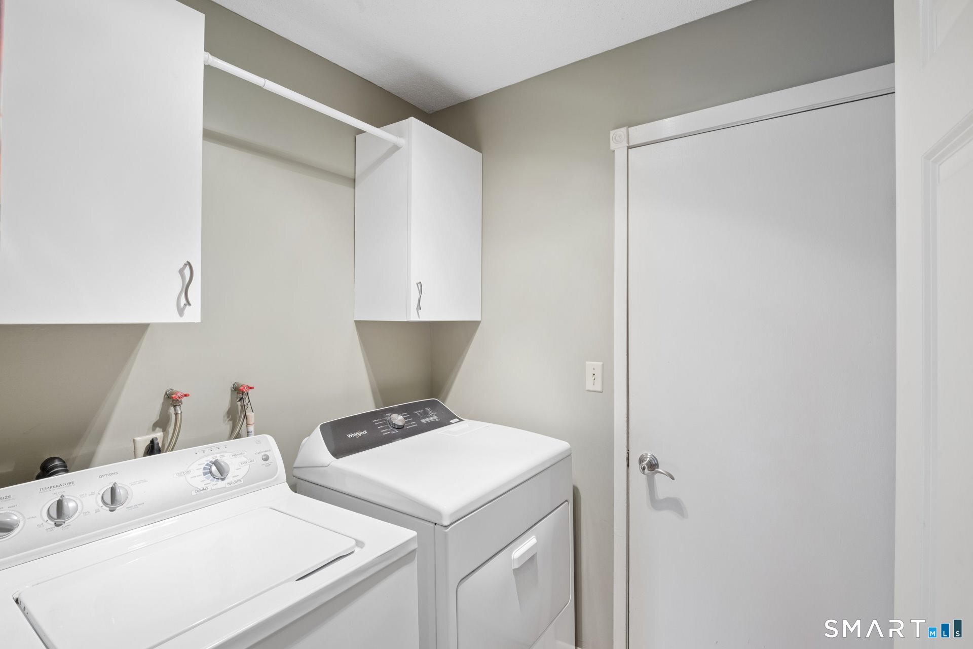 25 Applewood Lane Avon CT 06001