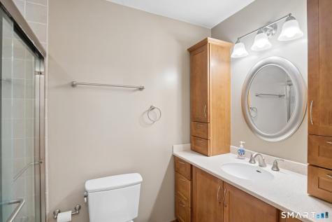 25 Applewood Lane Avon CT 06001