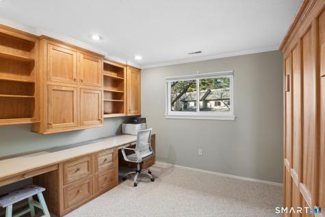 25 Applewood Lane Avon CT 06001