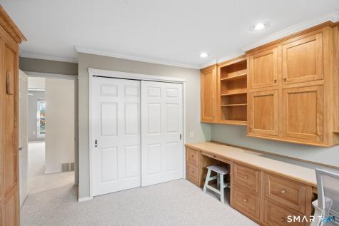 25 Applewood Lane Avon CT 06001
