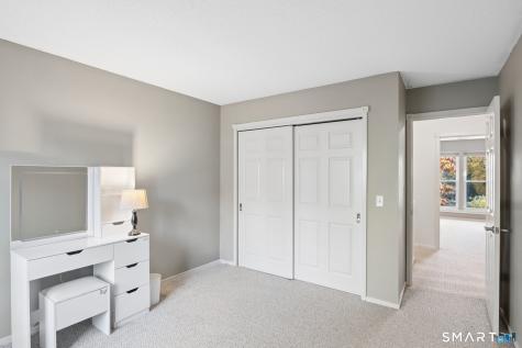 25 Applewood Lane Avon CT 06001