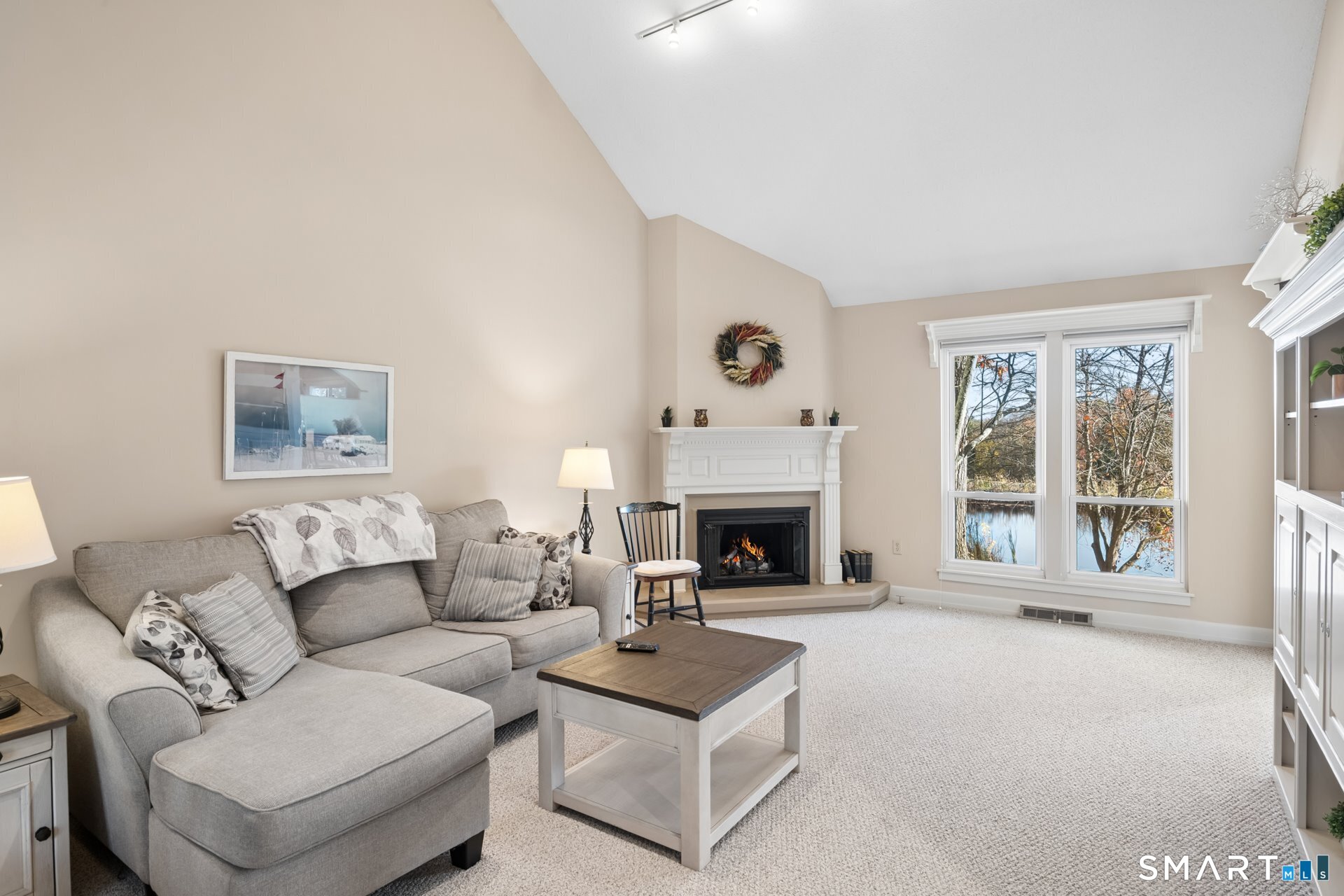25 Applewood Lane Avon CT 06001