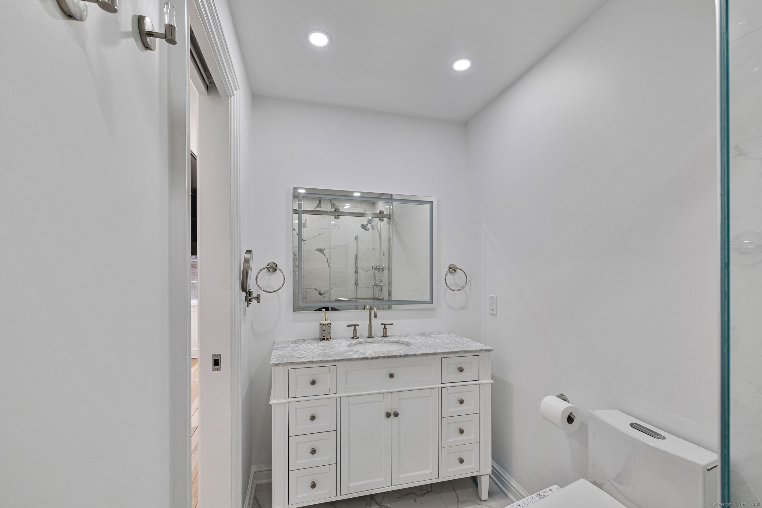 205 Main Street New Canaan CT 06840