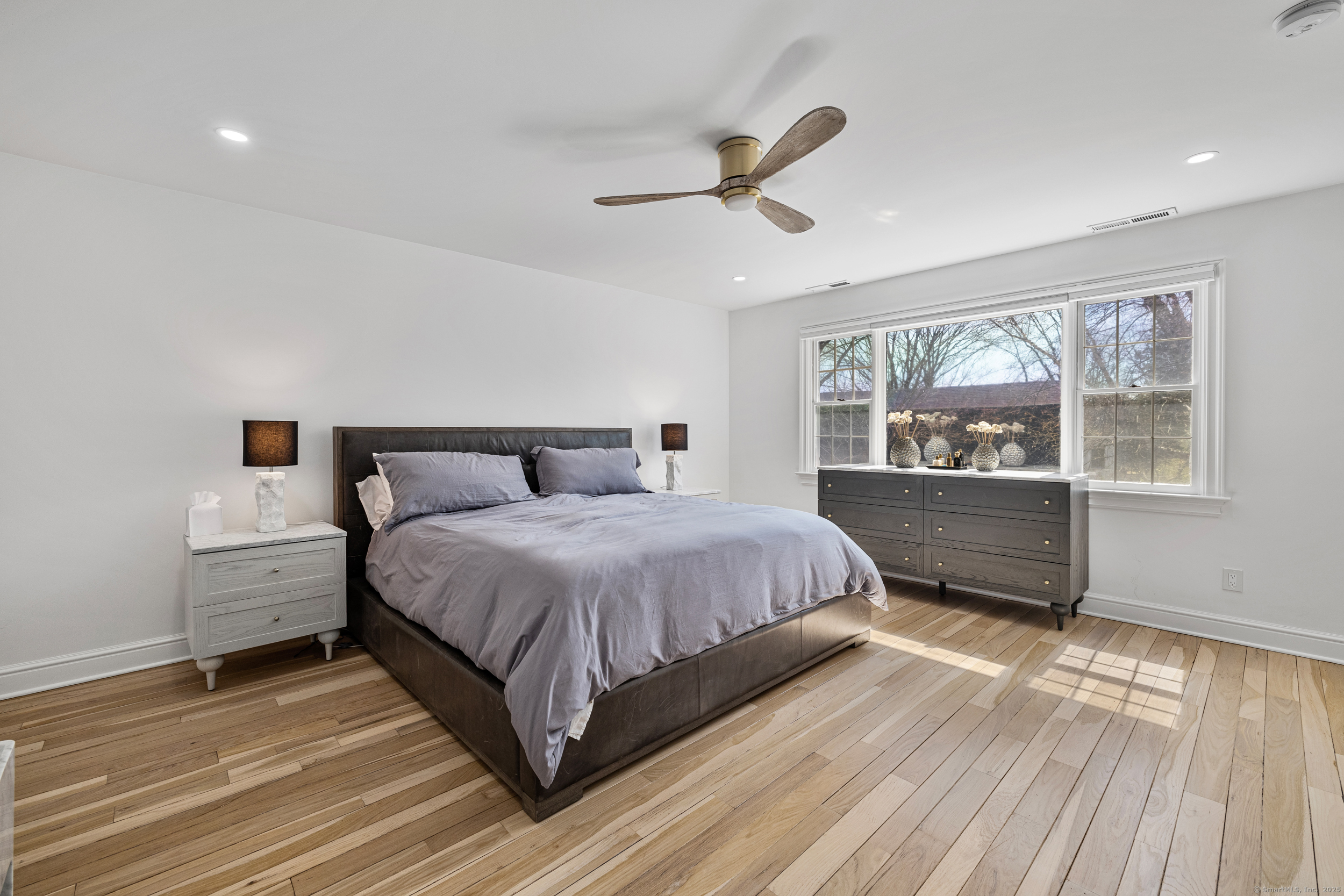 205 Main Street New Canaan CT 06840