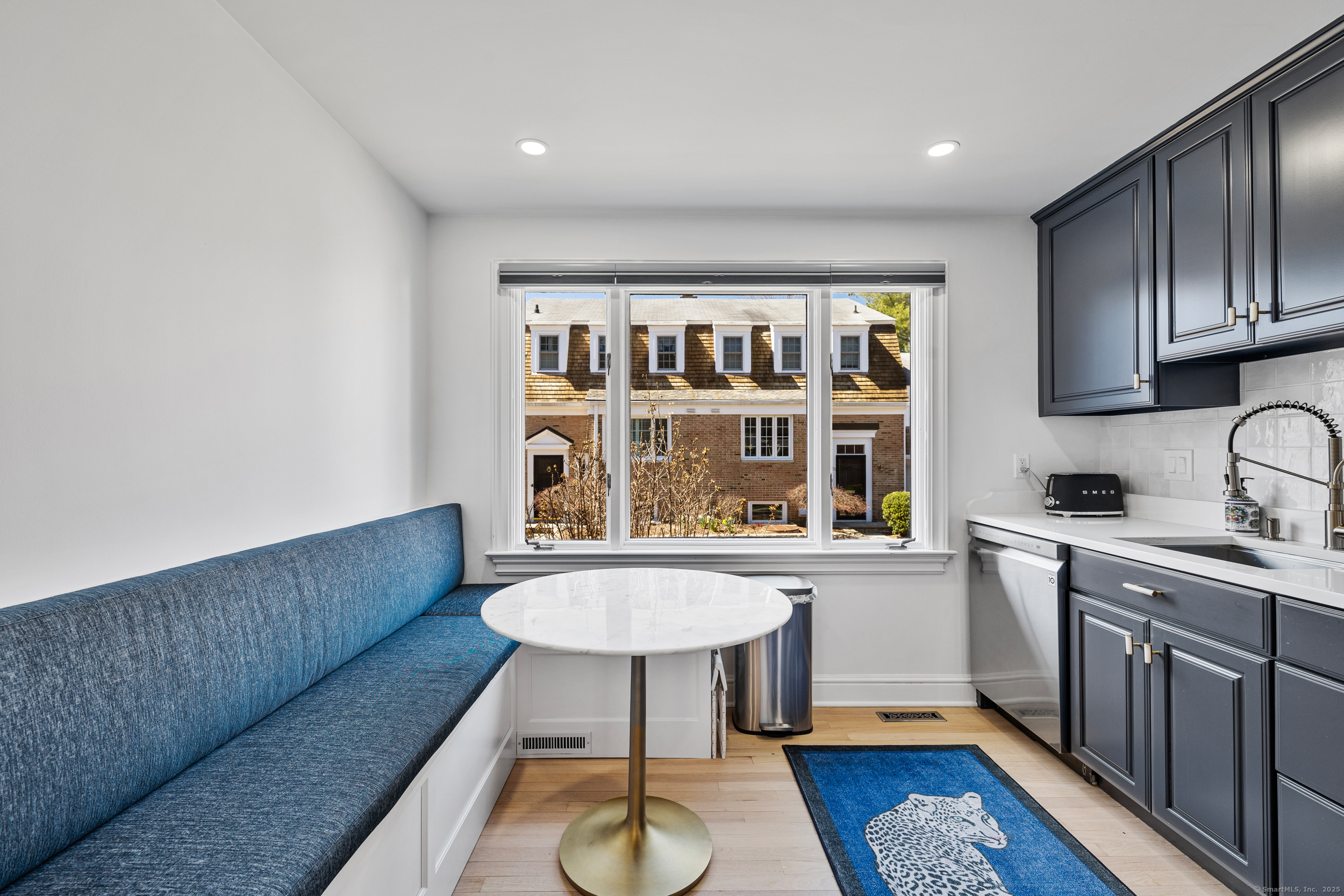 205 Main Street New Canaan CT 06840