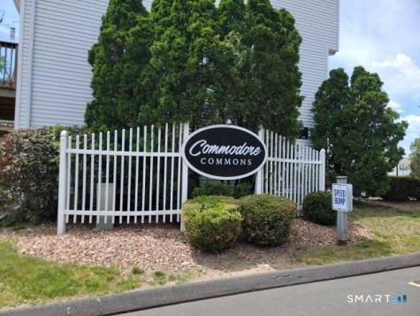 28 Commodore Commons Derby CT 06418