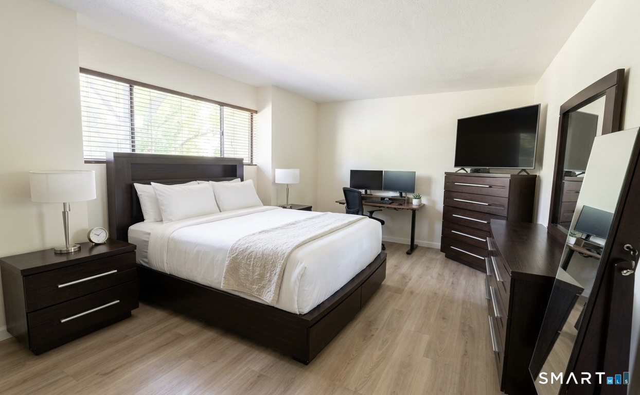 30 Orangwood West Drive Derby CT 06418