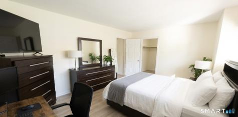 30 Orangwood West Drive Derby CT 06418