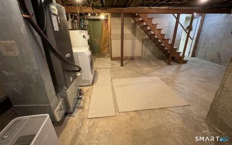 30 Orangwood West Drive Derby CT 06418