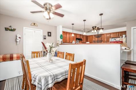 136 Pembroke Road Danbury CT 06811