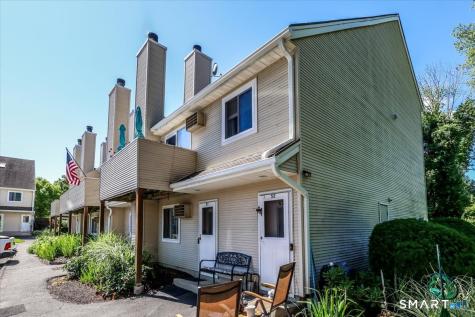 136 Pembroke Road Danbury CT 06811