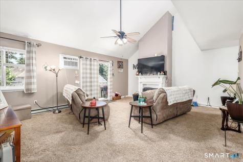 136 Pembroke Road Danbury CT 06811