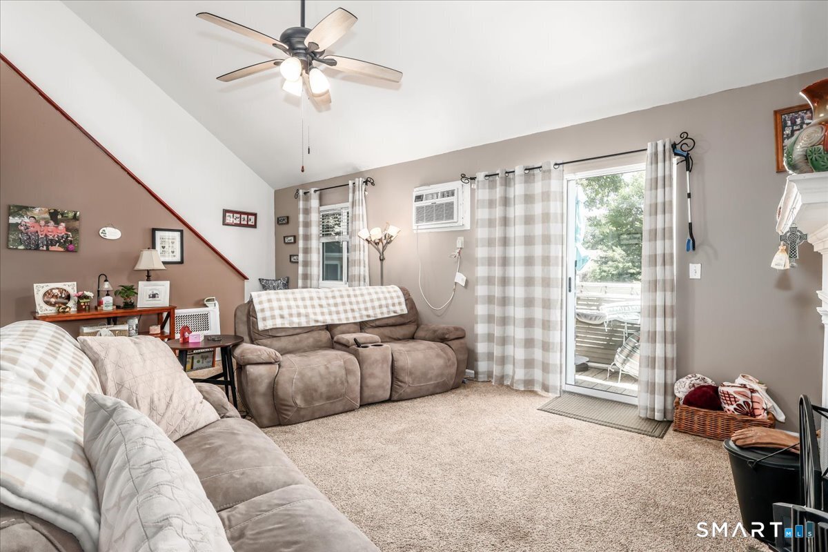 136 Pembroke Road Danbury CT 06811