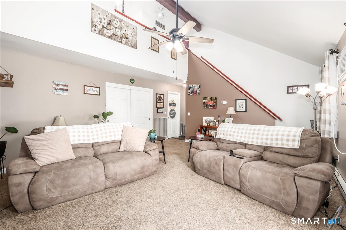 136 Pembroke Road Danbury CT 06811