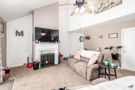 136 Pembroke Road Danbury CT 06811