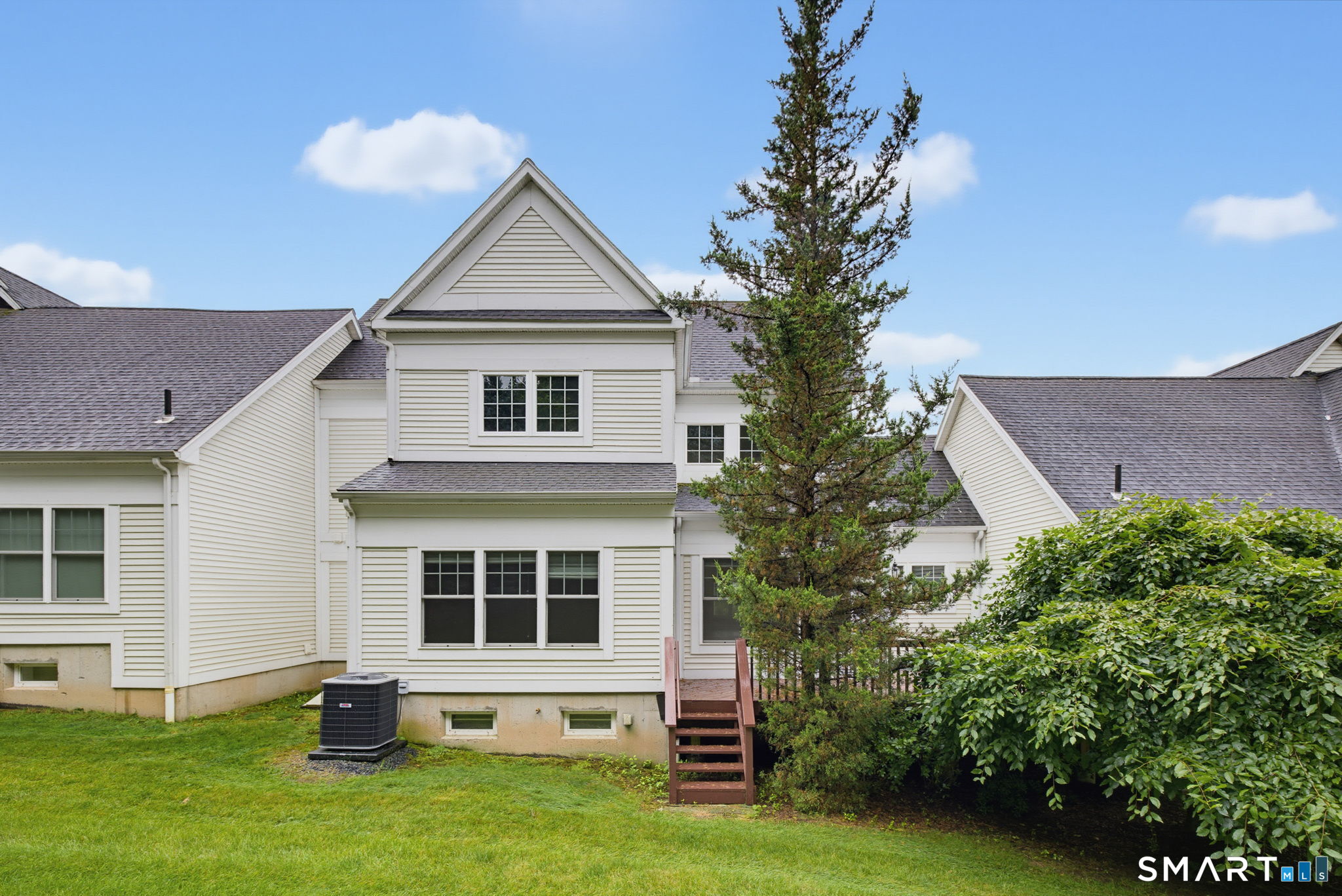 902 Dzen Way South Windsor CT 06074