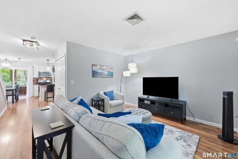 72 Songbird Lane Farmington CT 06032